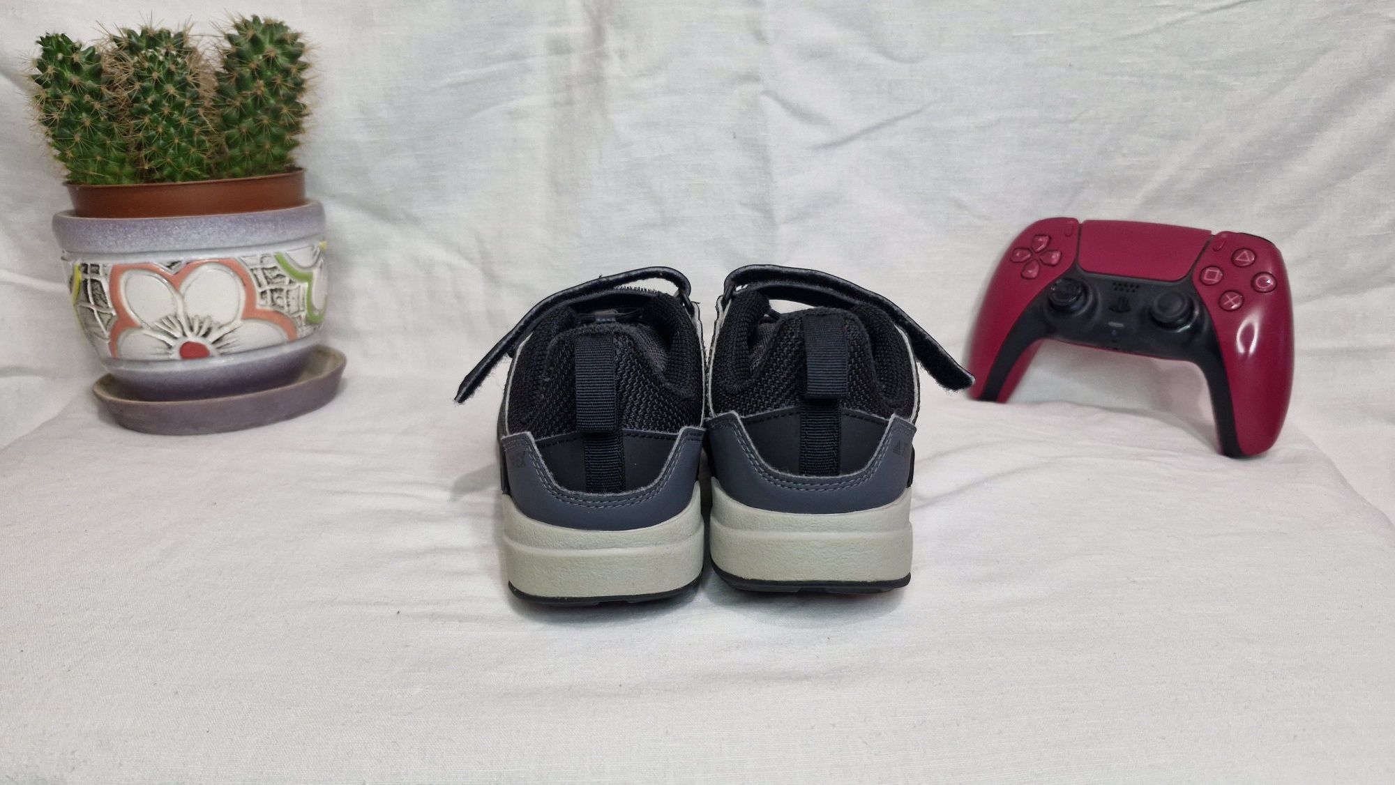 Дитячі кросівки Adidas Terrex.Розмір 32