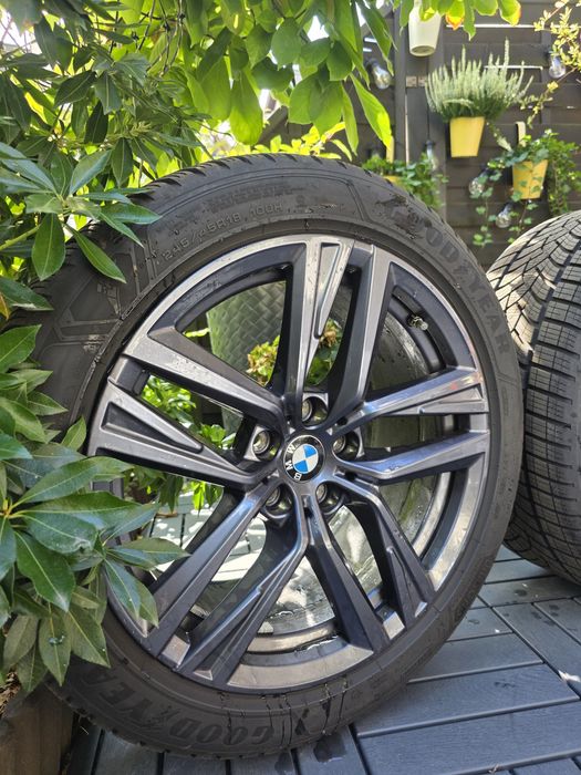 Felgi BMW 18” Double Spoke 853 5x112 + opony zimowe