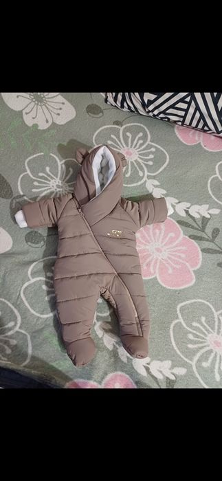 Зимовий комбінезон