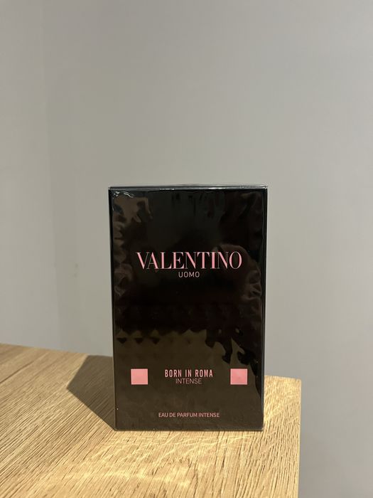 Perfum Valentino born in roma intense