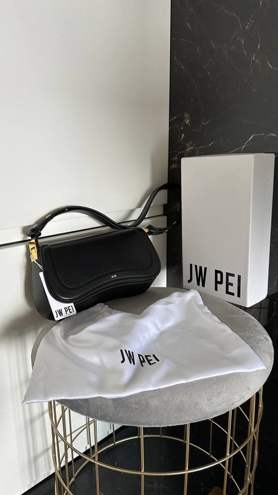 Сумка JW PEI Joy Shoulder Bag