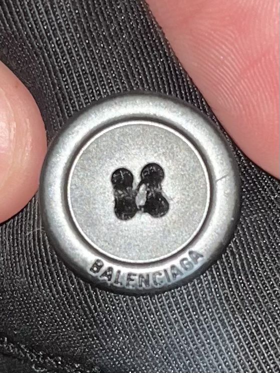 джинсы клеш balenciaga lost tape