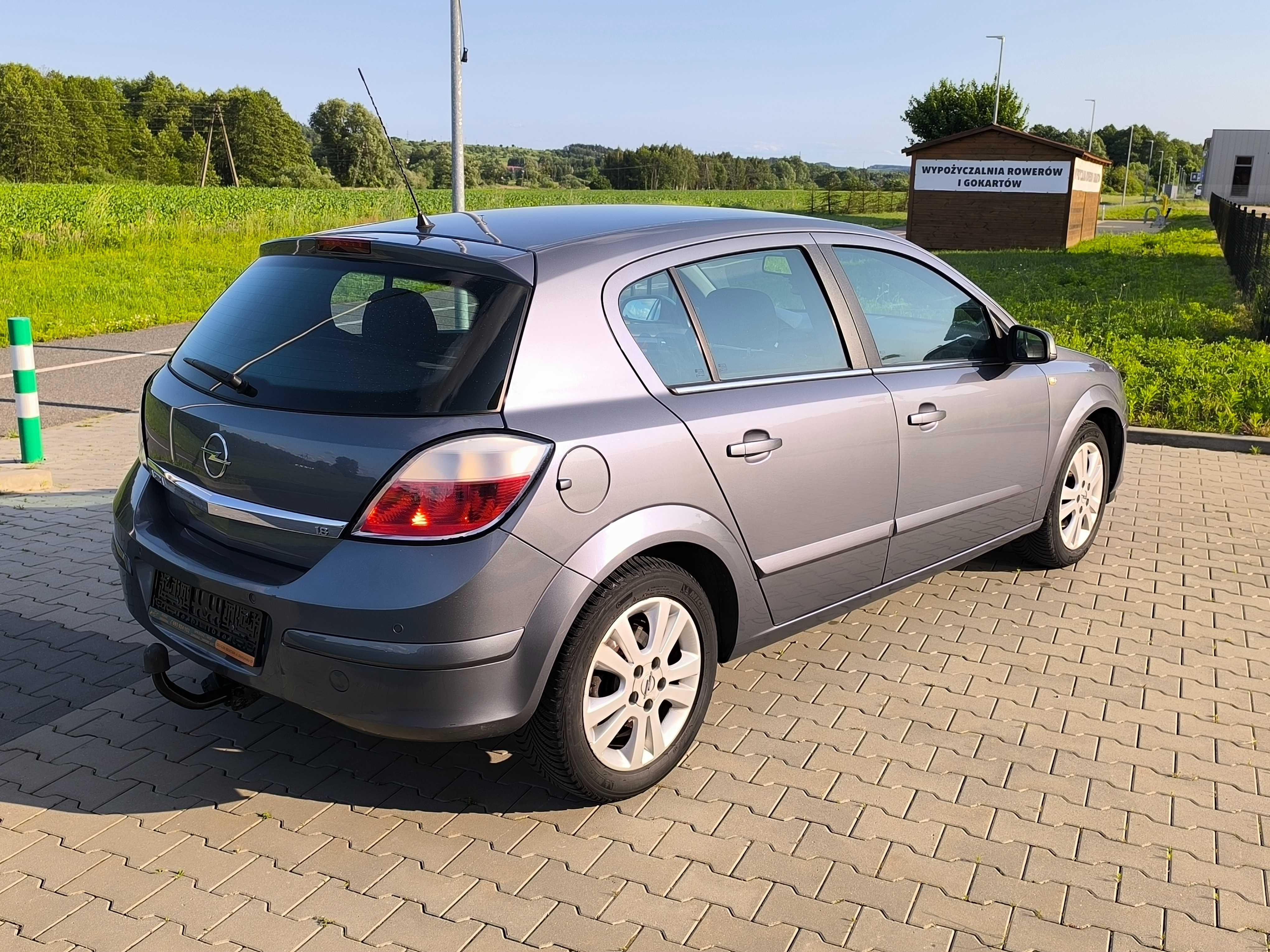 Opel Astra H 1,8Benzyna Sprowadzona