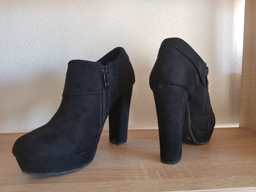 Botins              .