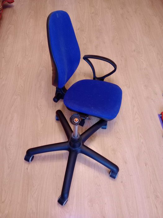 Кресло офисное компьютерное на запчасти