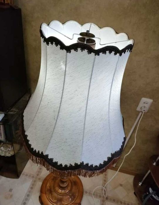 Торшер антикварный

Торшер. Европа. Рабочий. Состояние. Дерево. 140 см