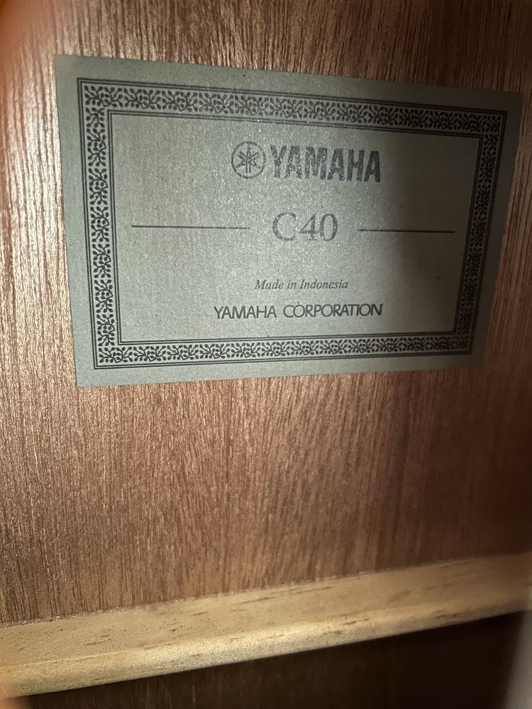 Класична гітара Yamaha C40