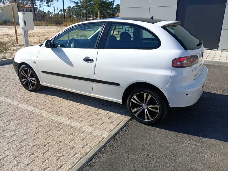 SEAT IBIZA COMERCIAL 1.4 TDI 2005 IVA DEDUTÍVEL