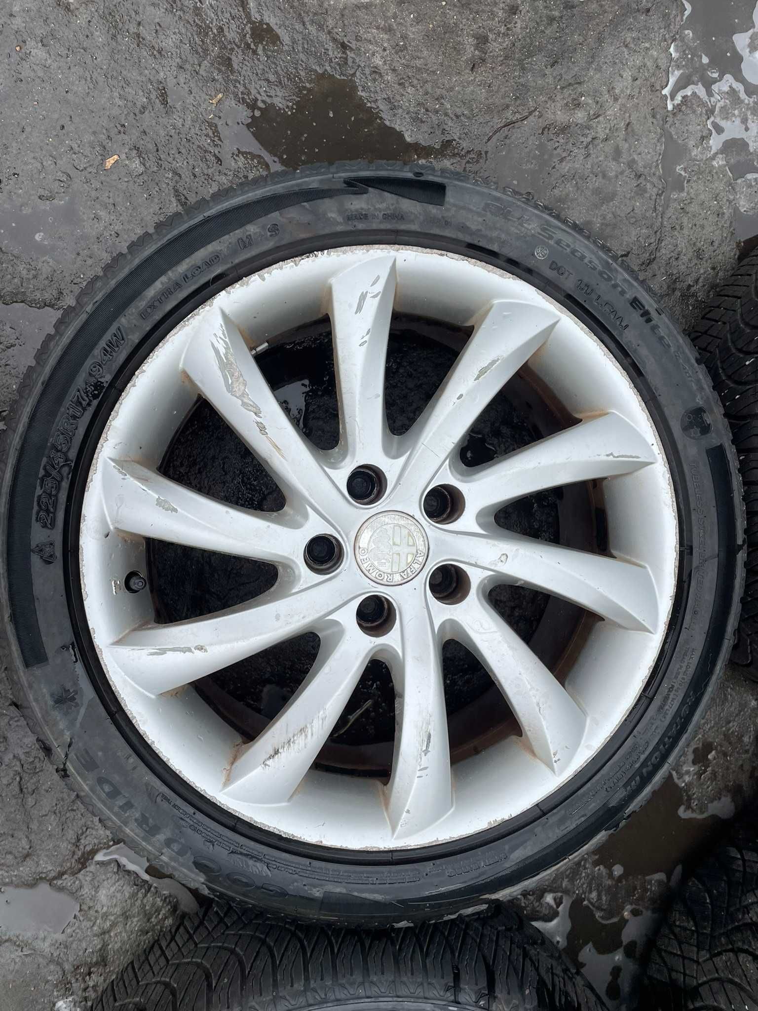 Alfa Romeo Giulietta alufelgi 5x110 225/45 r17 wielosezon 24r