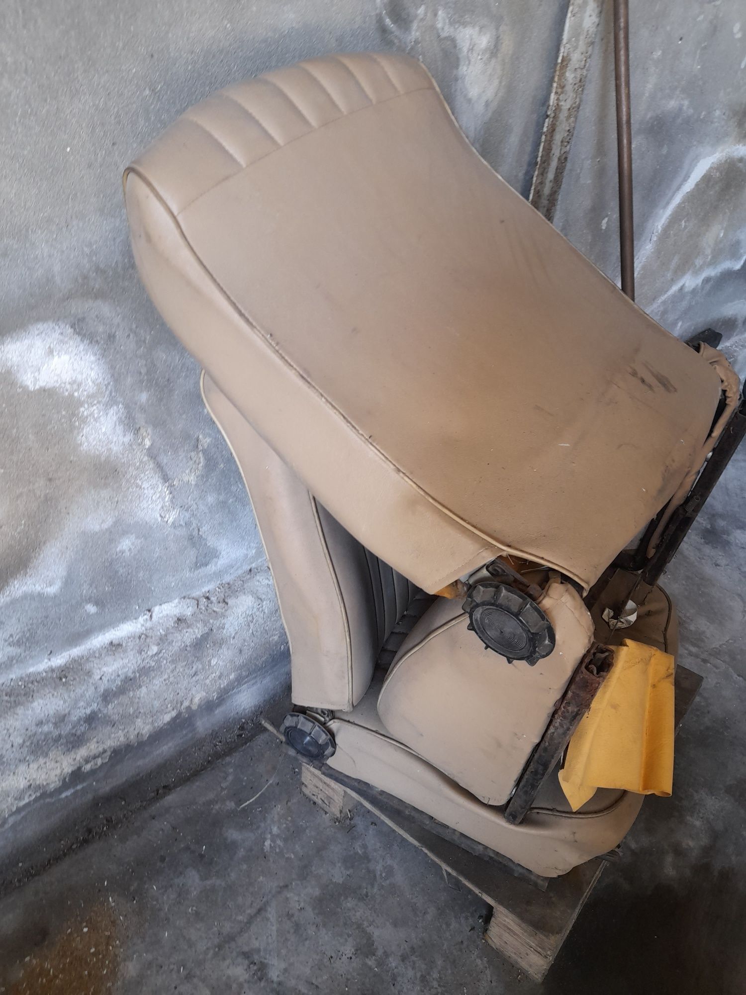 Material para renault 4L