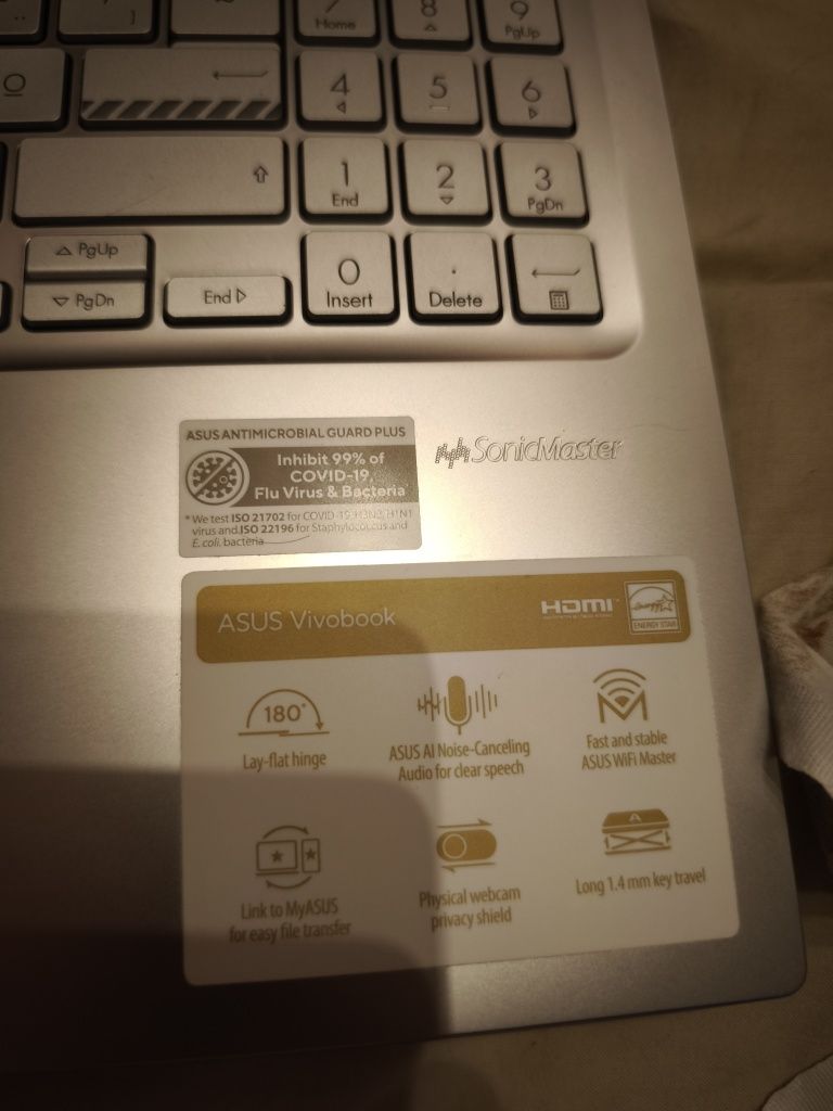 Portátil ASUS Vivobook