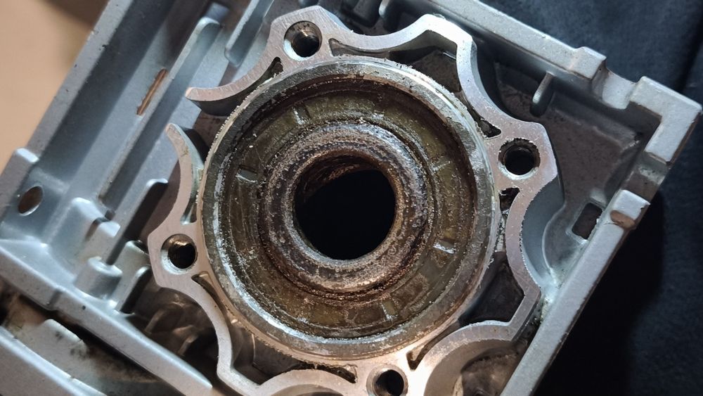 Silnik do pieca Linix YN90-40