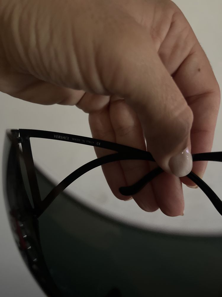 Oculos unisexo marca Versace