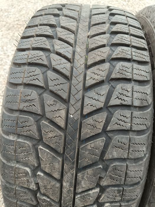 Opony zimowe 225/55/R16 komplet