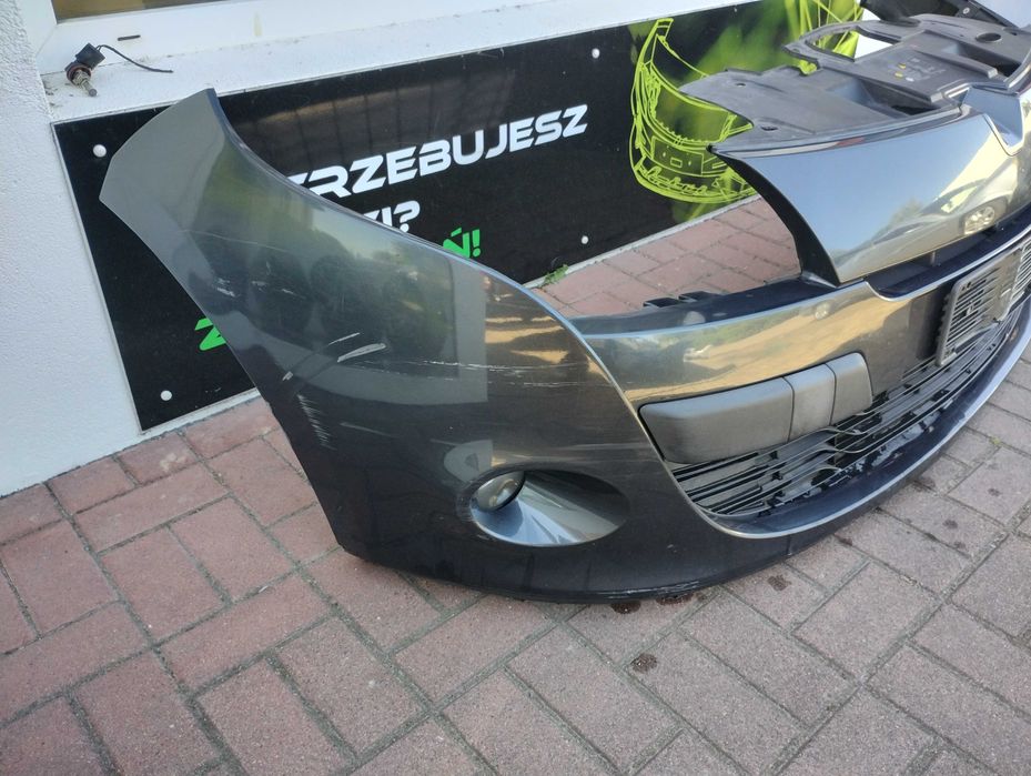 Zderzak przedni Renault Megane III