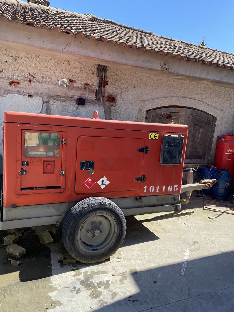 Gerador 30 KVA com REBOQUE