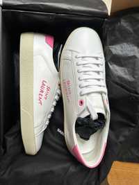 Women's sneakers , new!