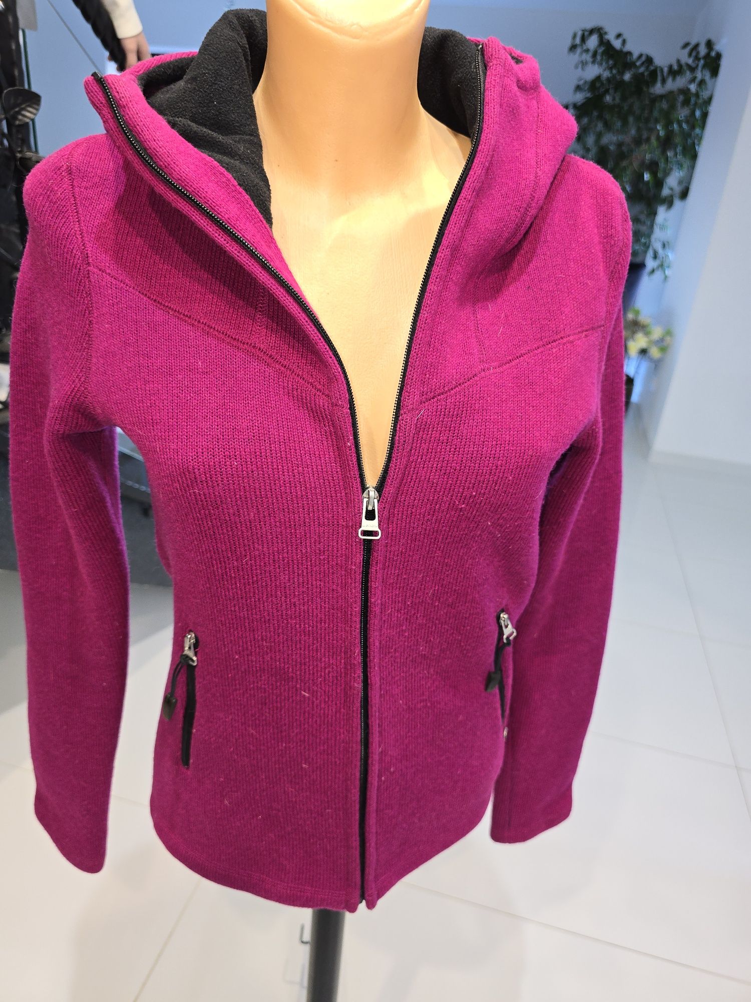 Bluza kurtka ciepła polarowa rozowa wygodna Bench S