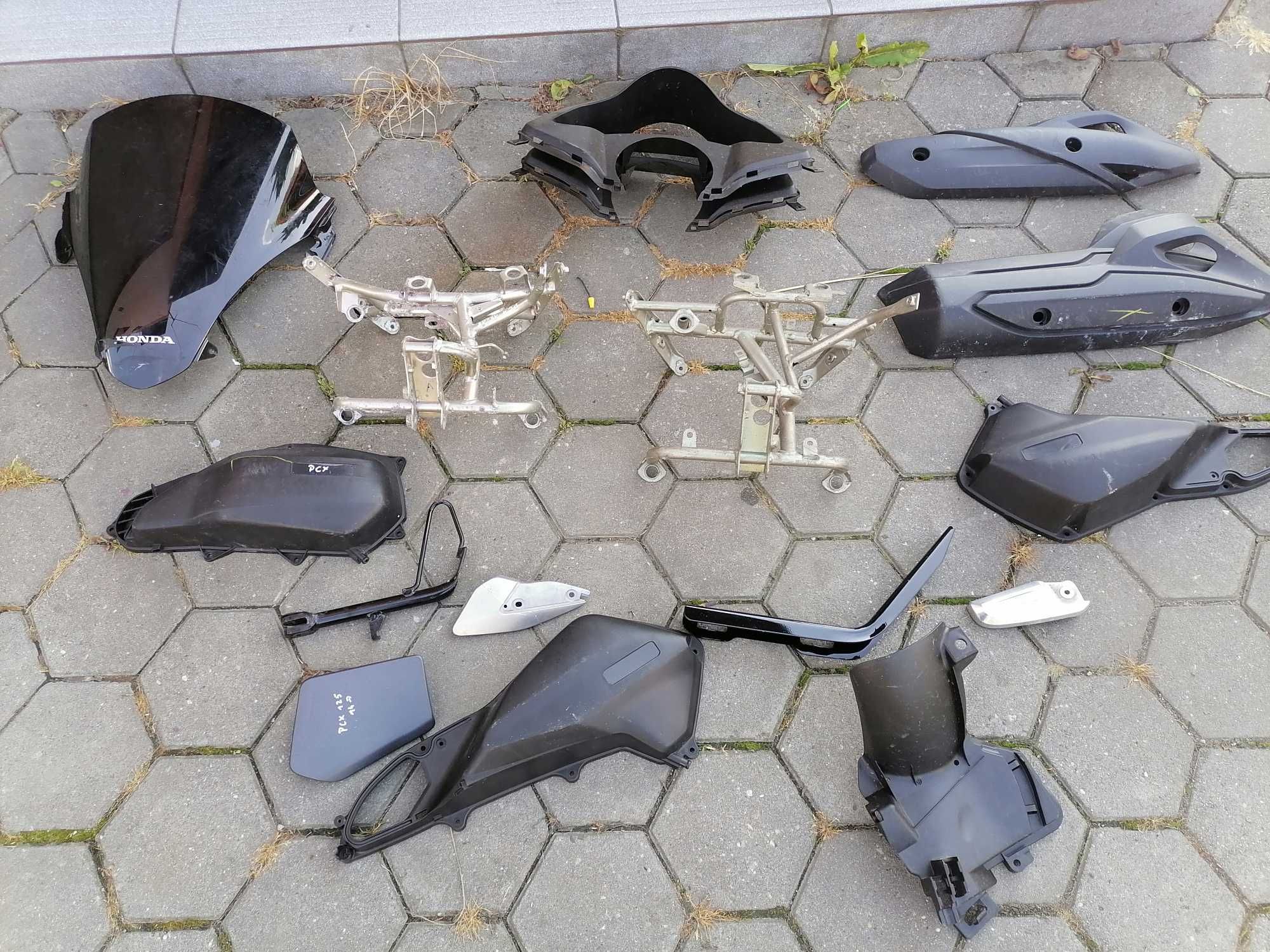 Honda pcx 125 owiewka bok pług podłoga czacha kufer 14 18 do 25 roku