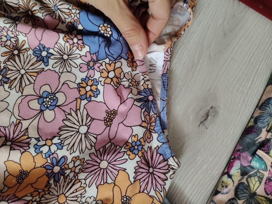 Paka ubrań dla dziewczynki r.122