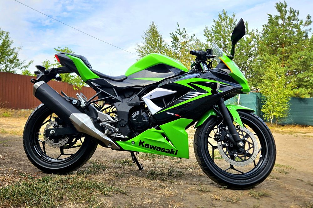Продажа Kawasaki 2015р. Ninja 250SL з контейнера без пробігу по Україн