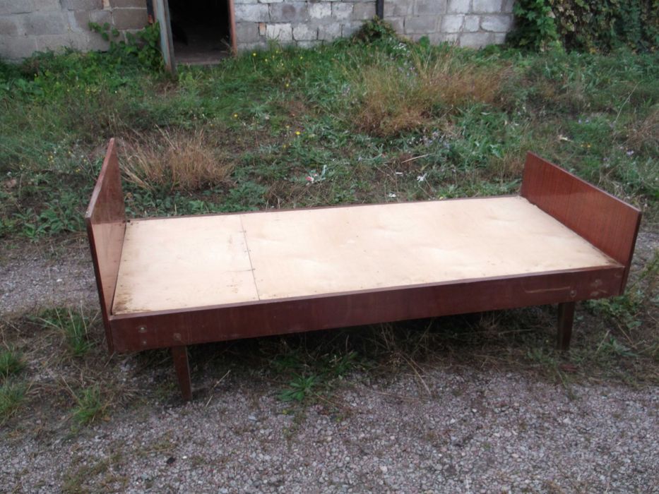 кровать одно спальная