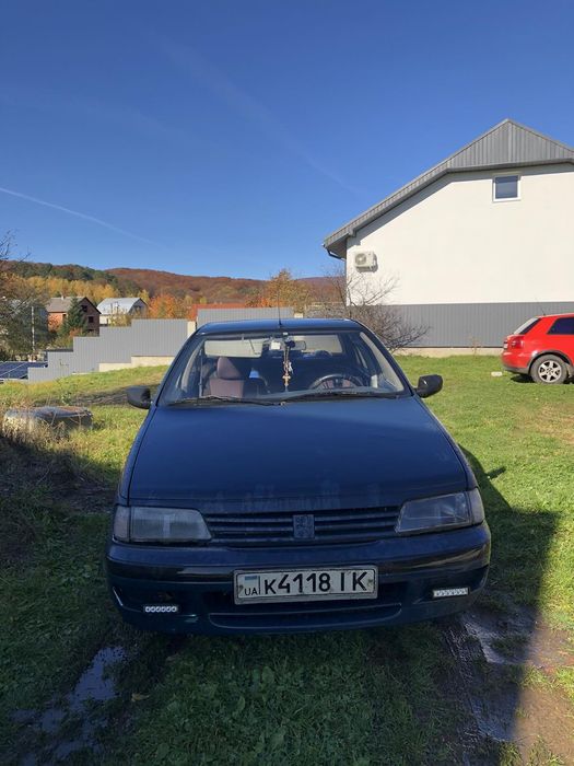Продам або обміняю пежо 405