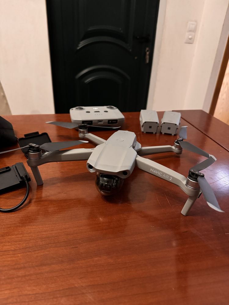 Drone DJI MAVIC AIR 2 Fly More Combo, como novo