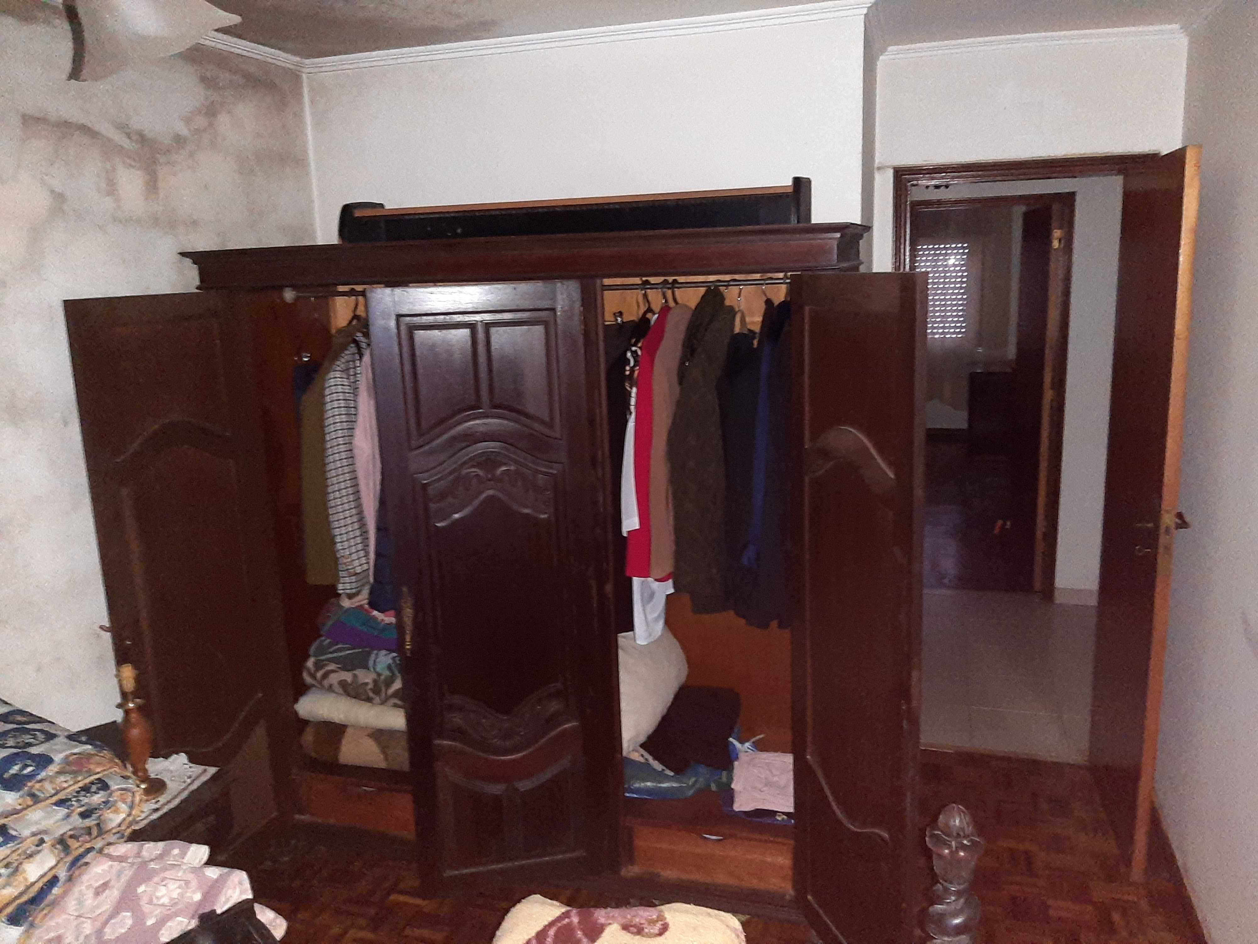 Mobília de quarto tipo Luís XV