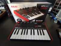 Sintetizador / controlador MIDI - Akai MPK mini play