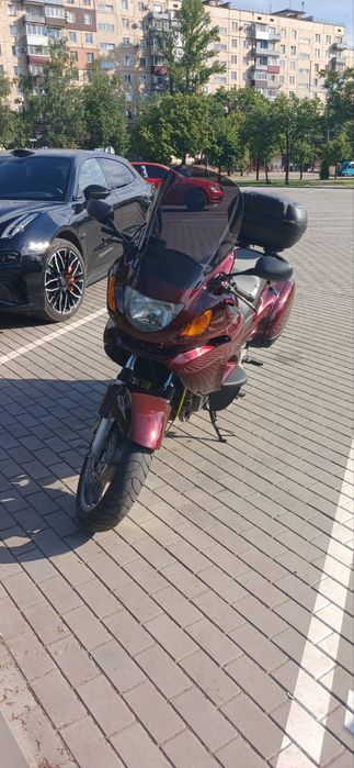 Honda Deauville в ідеальному стані.