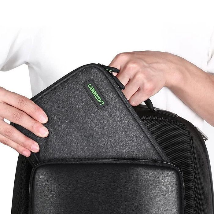 Ugreen etui na dysk HDD SSD telefon kable akcesoria 24,5 x 17,5 x 5 cm