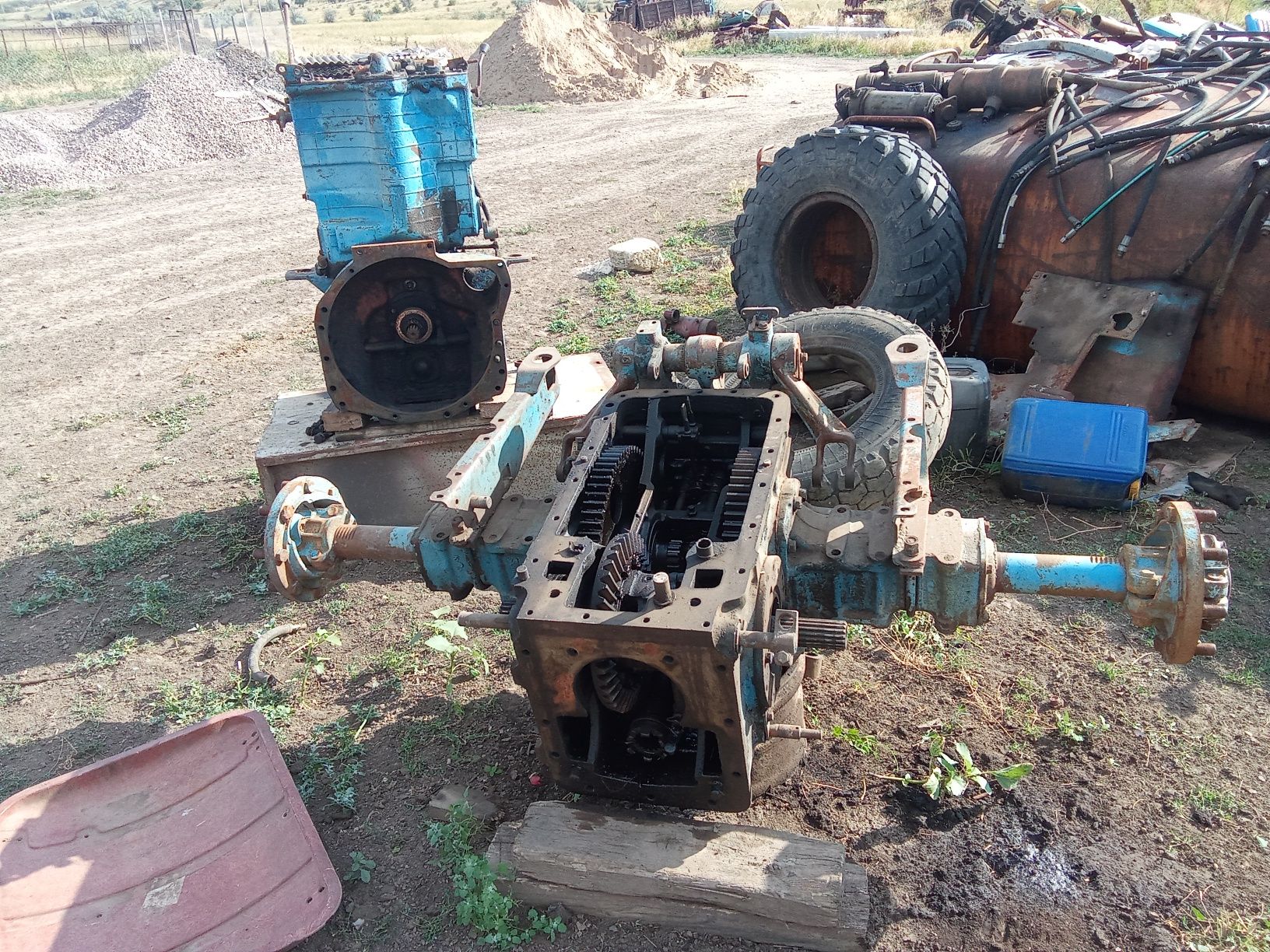 Разборка Т-40,МТЗ,ЮМЗ