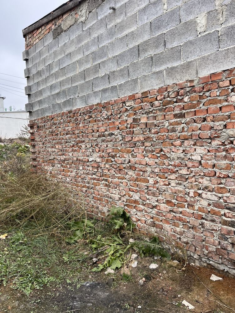 Продаж гаража по вулиці Злуки