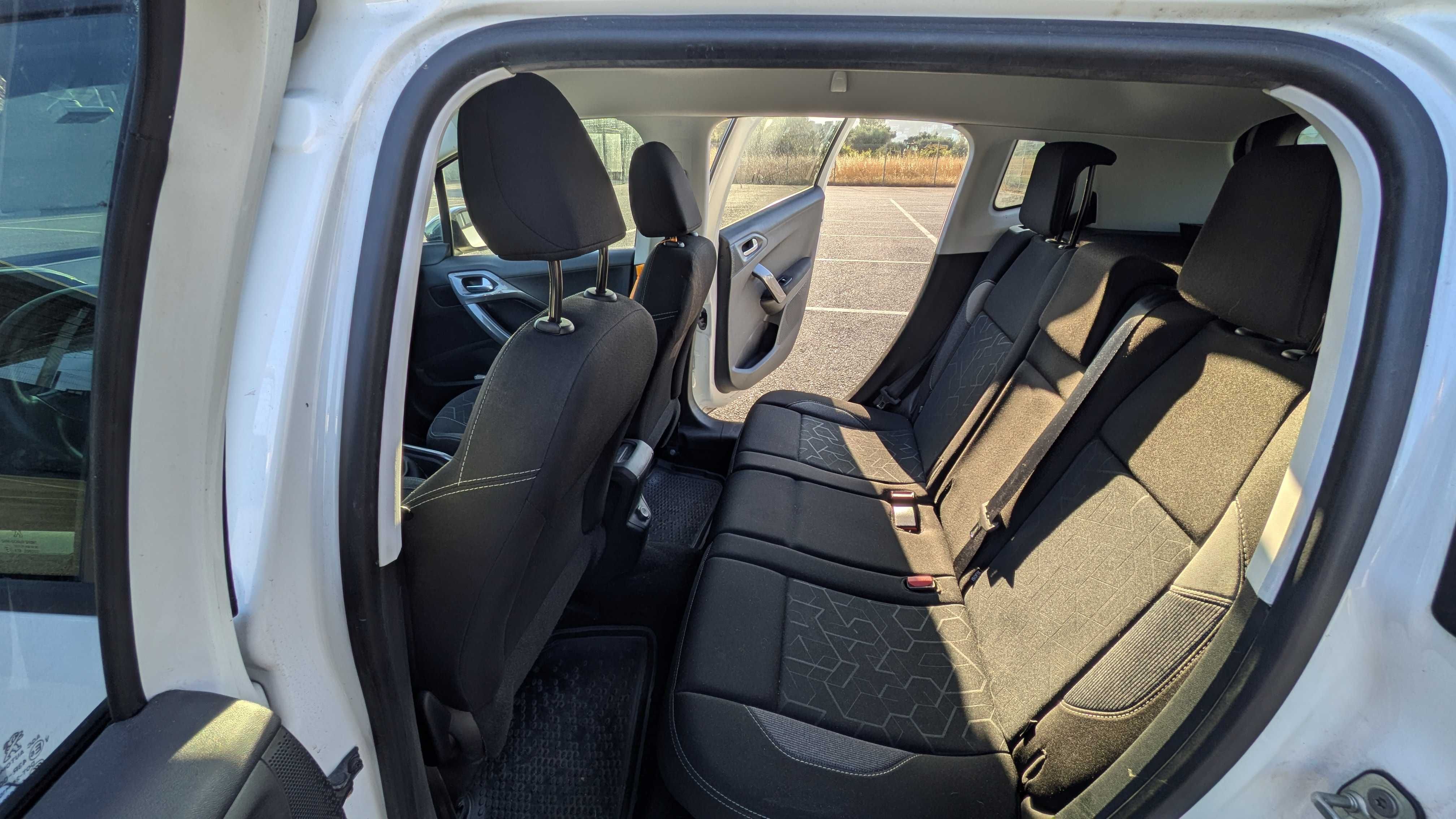 Peugeot 2008 1.6 BlueHDi 99cv | Nacional | 2017 | 1 dono