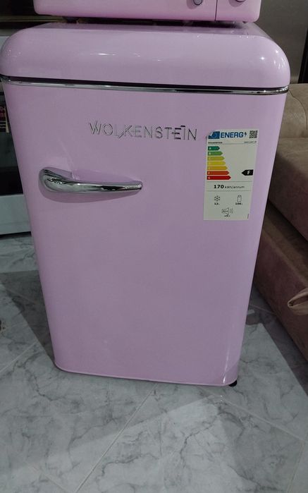 Frigorífico pequeno rosa novo