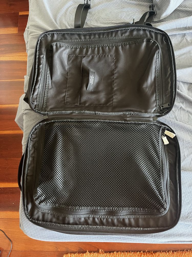 Vendo mochila Replay nova sem etiqueta