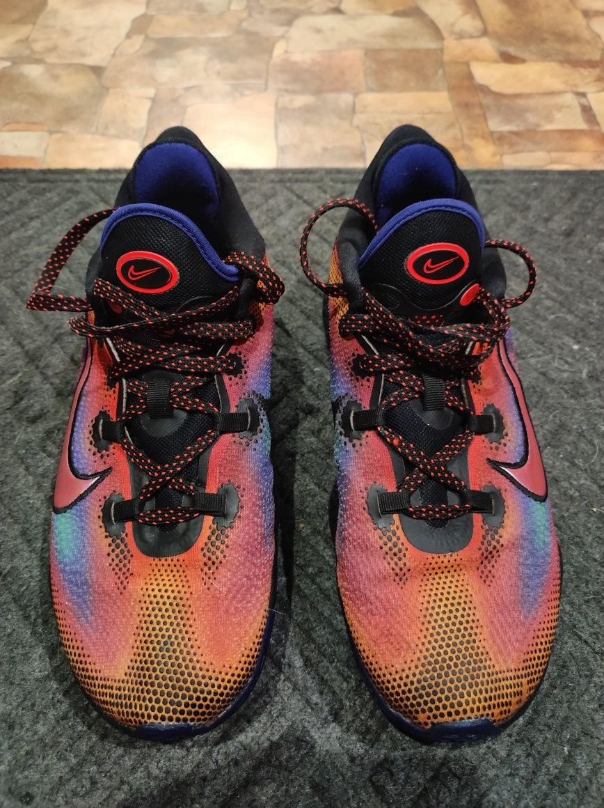 Баскетбольные кроссовоки, Nike BB nxt