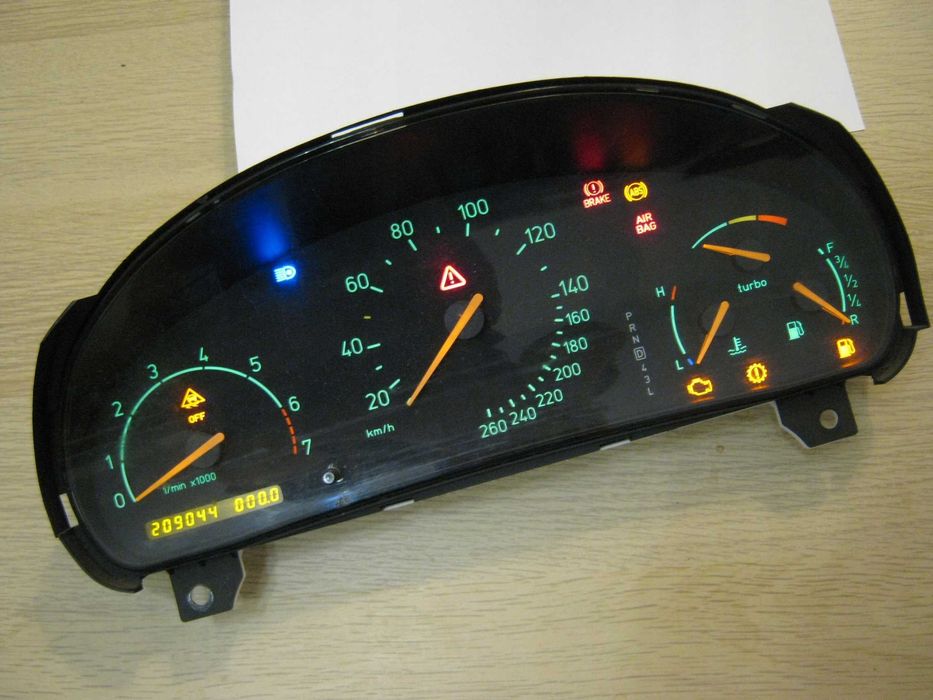 Приборная панель SAAB 9-5, SAAB 9000.
