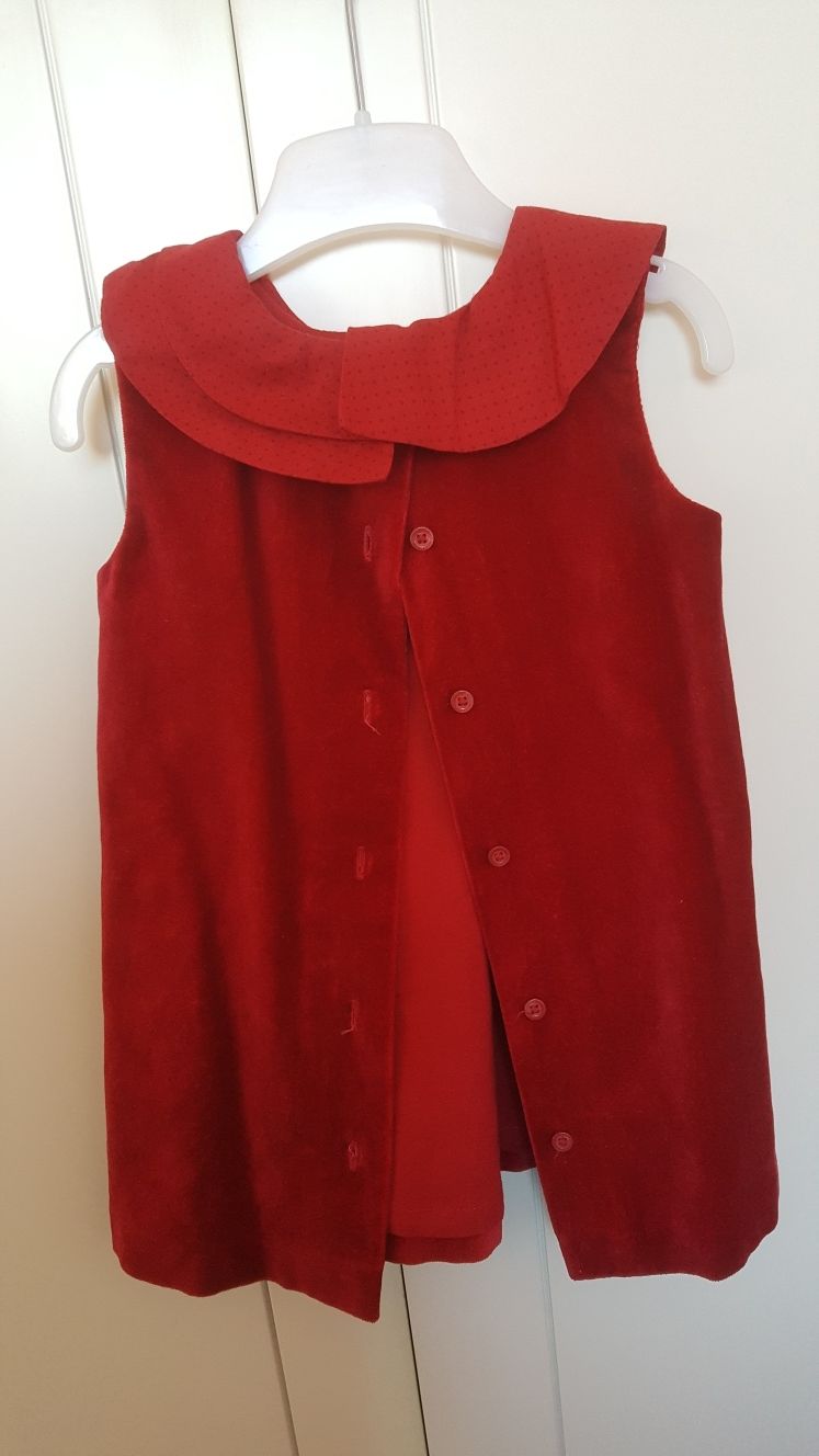 Vestido lindíssimo - Benetton. 6 a 9 meses . Veludo vermelho