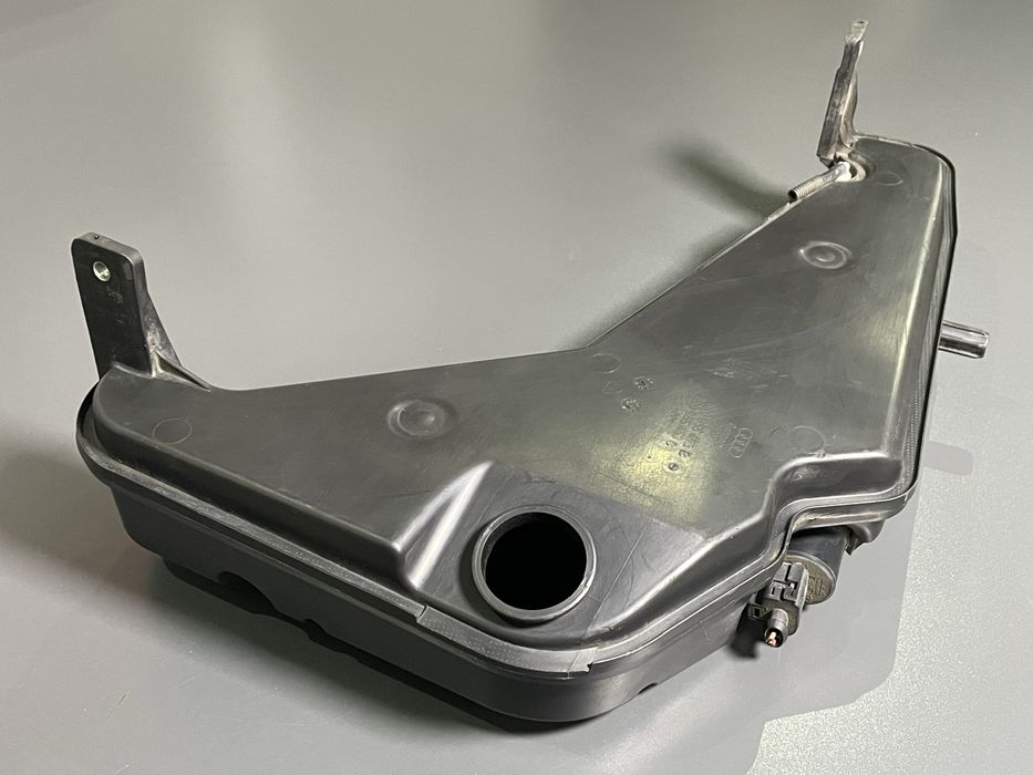 Бачок Омивача Audi Q5 8R Ауді Ку5 Кю5 Розборка Шрот