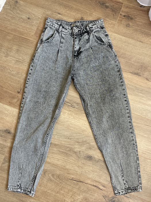 Сірі жіночі джинси MOM
