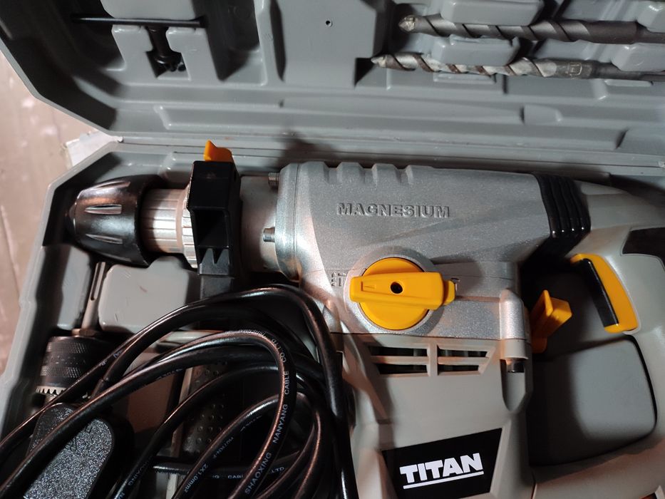 Перфоратор з Англії