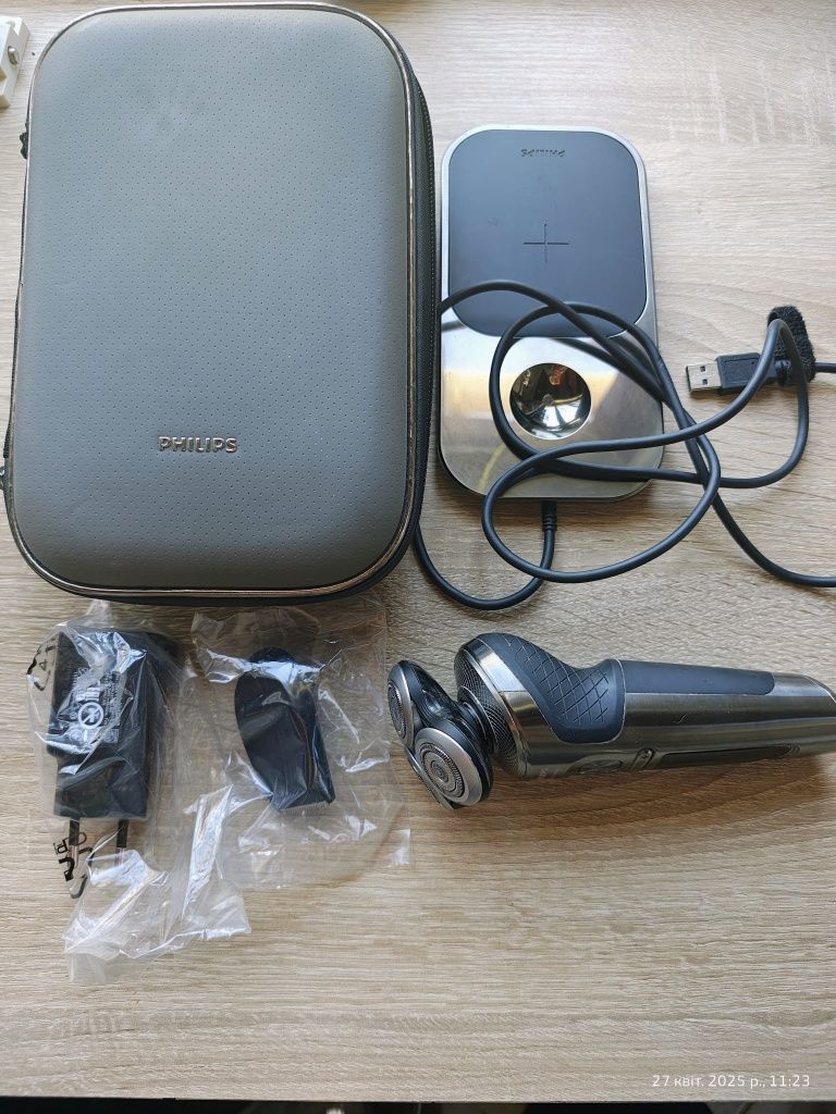Máquina de Barbear Philips Serie 9000 Prestige SP9872/15