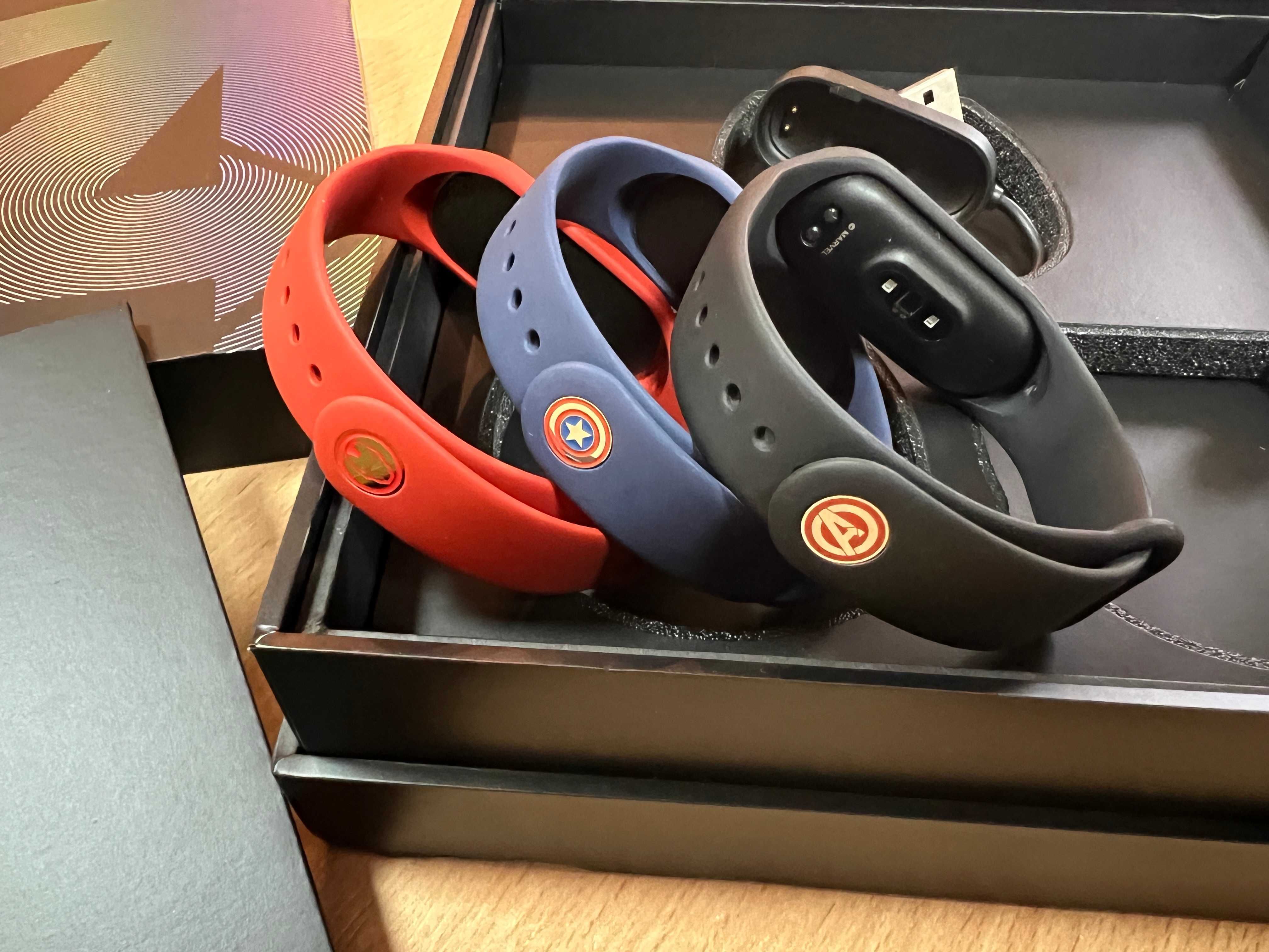 Фитнес браслет Xiaomi Mi Band 4 Avengers Series - Limited Edition