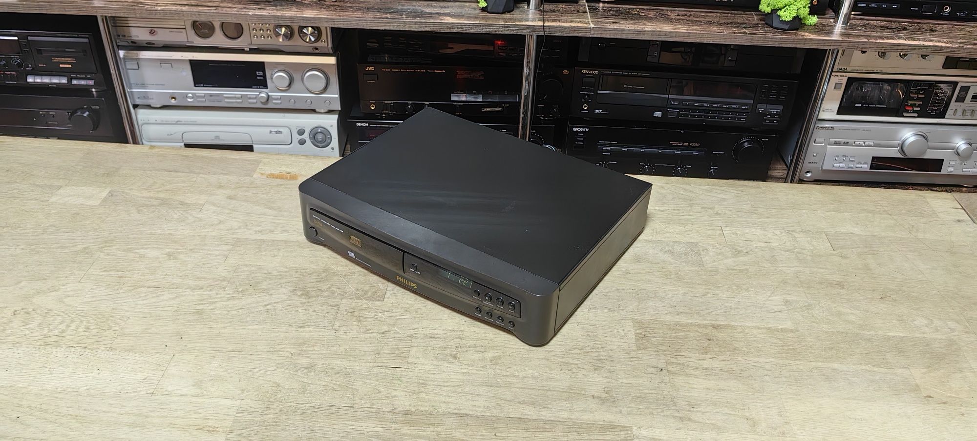 CD програвач Philips CD 163