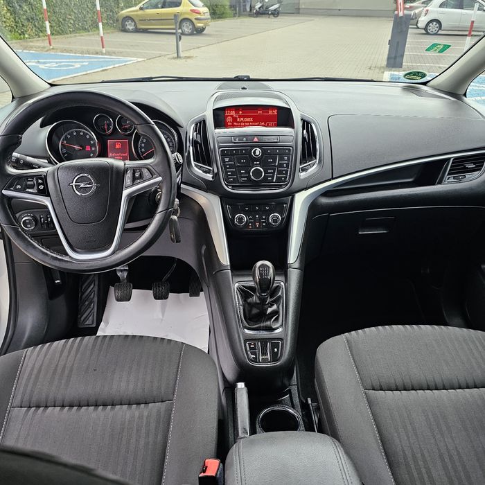 Opel Zafira 1.4 Turbo Niski Przebieg Sprowadzony Ładny