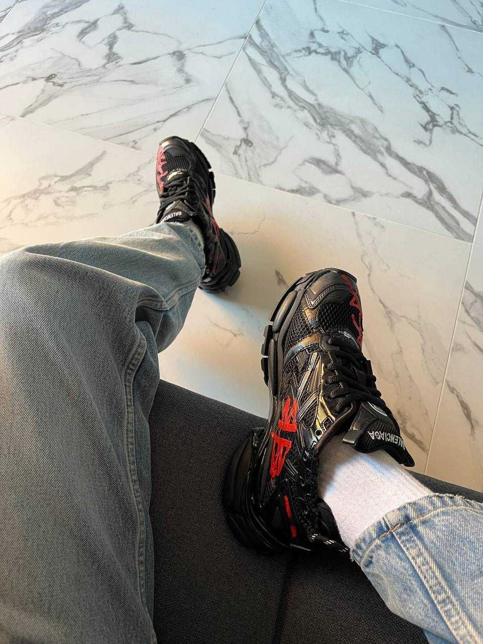 Balenciaga Runner Graffiti Black Red