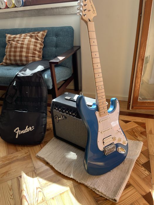 Guitarra electrica Fender Squire Azul