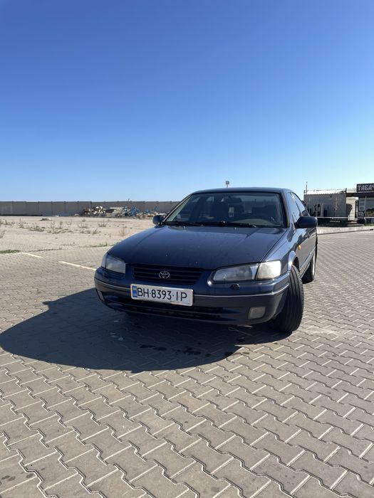 Toyota Camry 20.